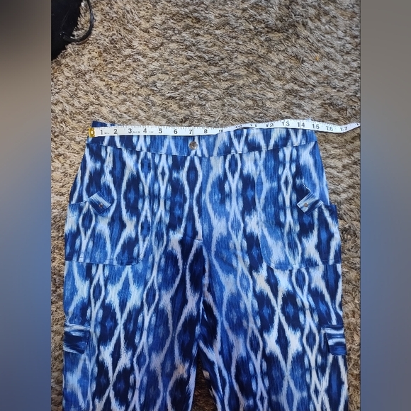 Chicos Zenergy Cropped Pants Blue Patterned Coastal Beach Boho Classy - Picture 13 of 14